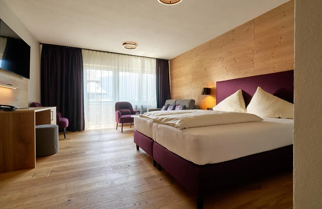 Hotel Stern-1