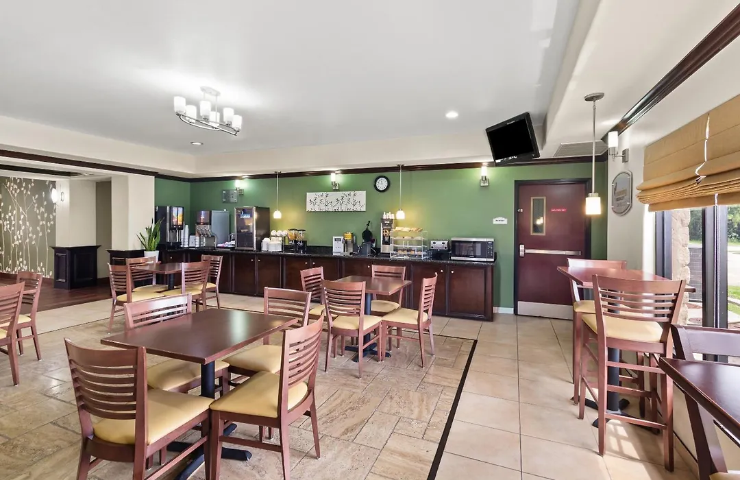 Sleep Inn & Suites Bush Intercontinental - Iah East-1