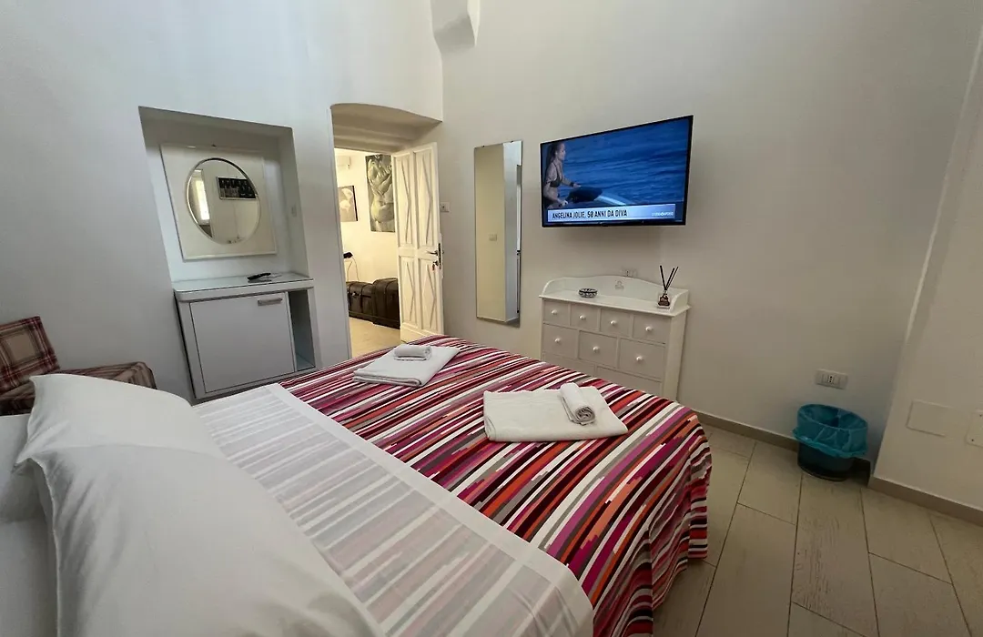 Elamar Rooms & Apartment-1