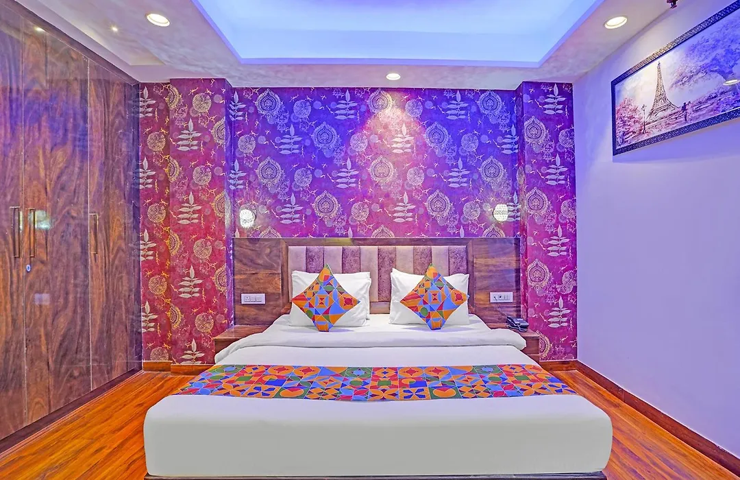 Fabhotel Galaxy - Nr Patel Nagar Metro-1