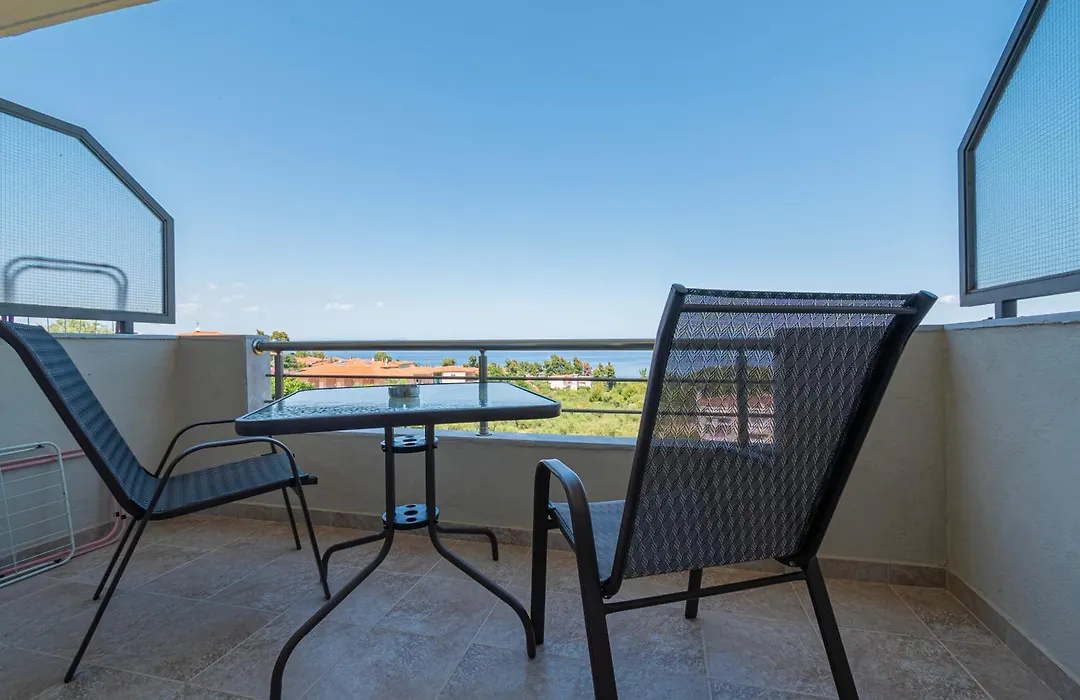 Calua Seaview Rooms-1