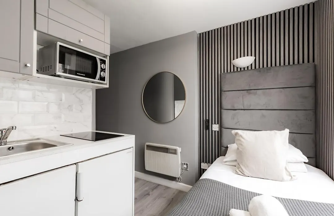 Britannia Hyde Park Hotel By Pli-1