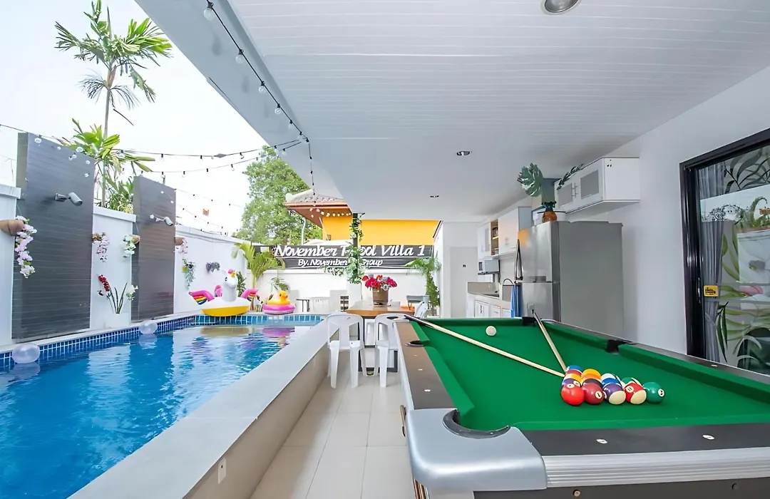 Hunter Hide Pool Villa-1