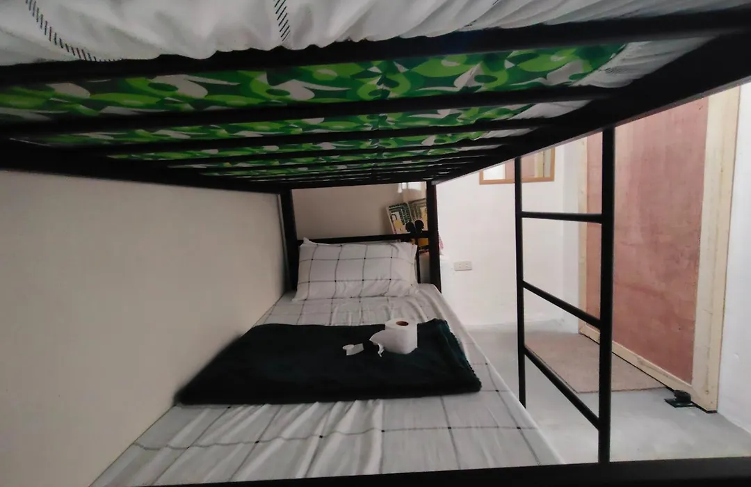 La Ud Lounge And Hostel-1