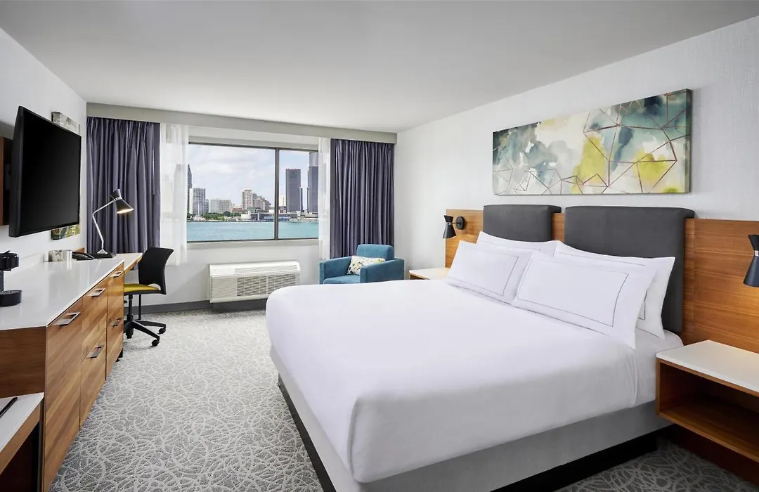 Doubletree By Hilton Windsor, On-1