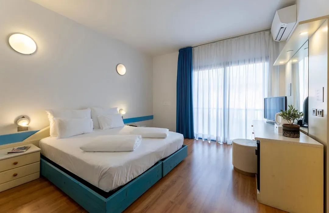 Hi Hotels Riva Del Garda-1