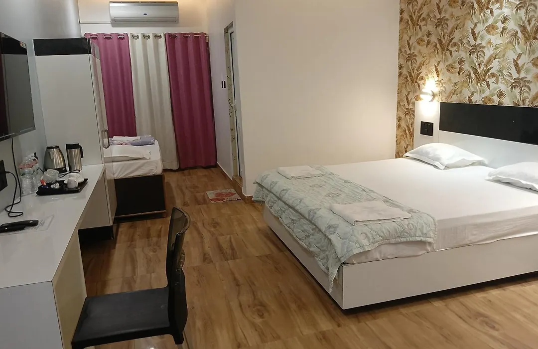 Hotel Buddha Park Near Sarnath, Varanasi-1