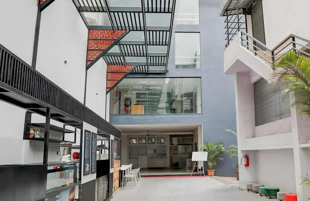 Super Townhouse Shivamogga Formerly Karthik Bhavan-1