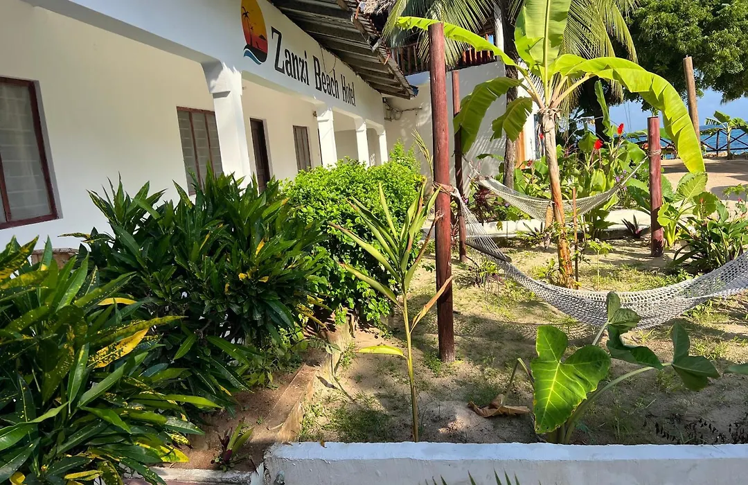 Zanzi Beach Hotel-1