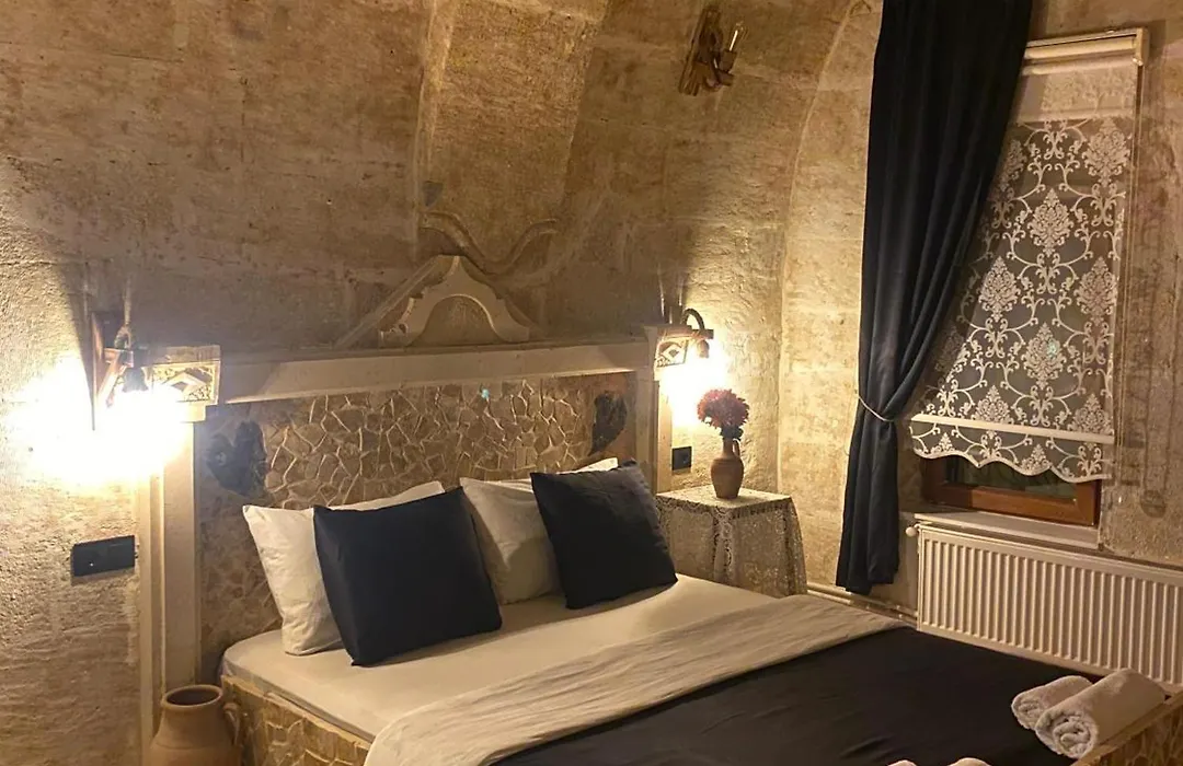 Vaveyla Cave Hotel-1