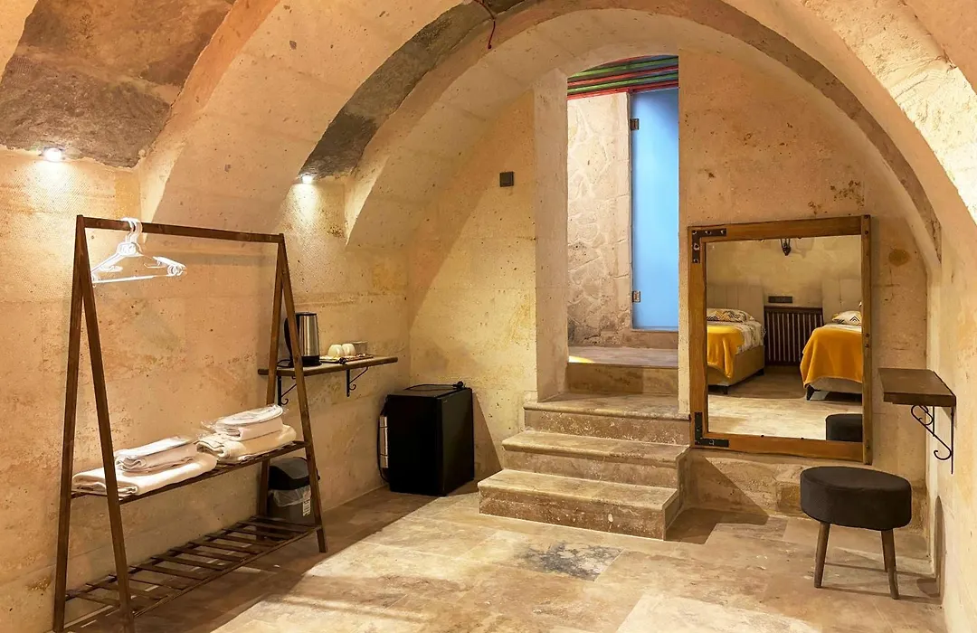 Flora Stone House-1