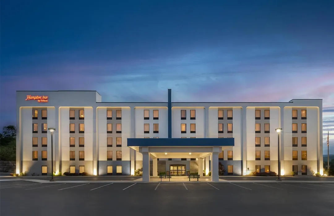 Hampton Inn Altoona-1