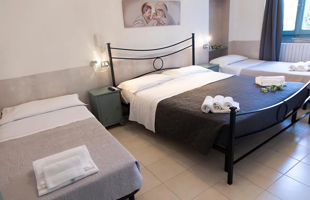 Hotel Il Vicoletto-1