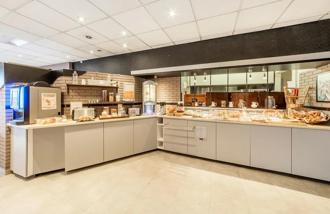 Comfort Hotel Orleans Saran-1