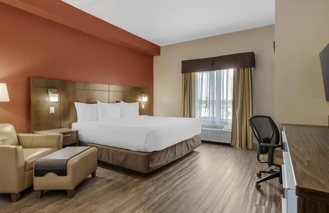 Best Western Plus Winnipeg West-1