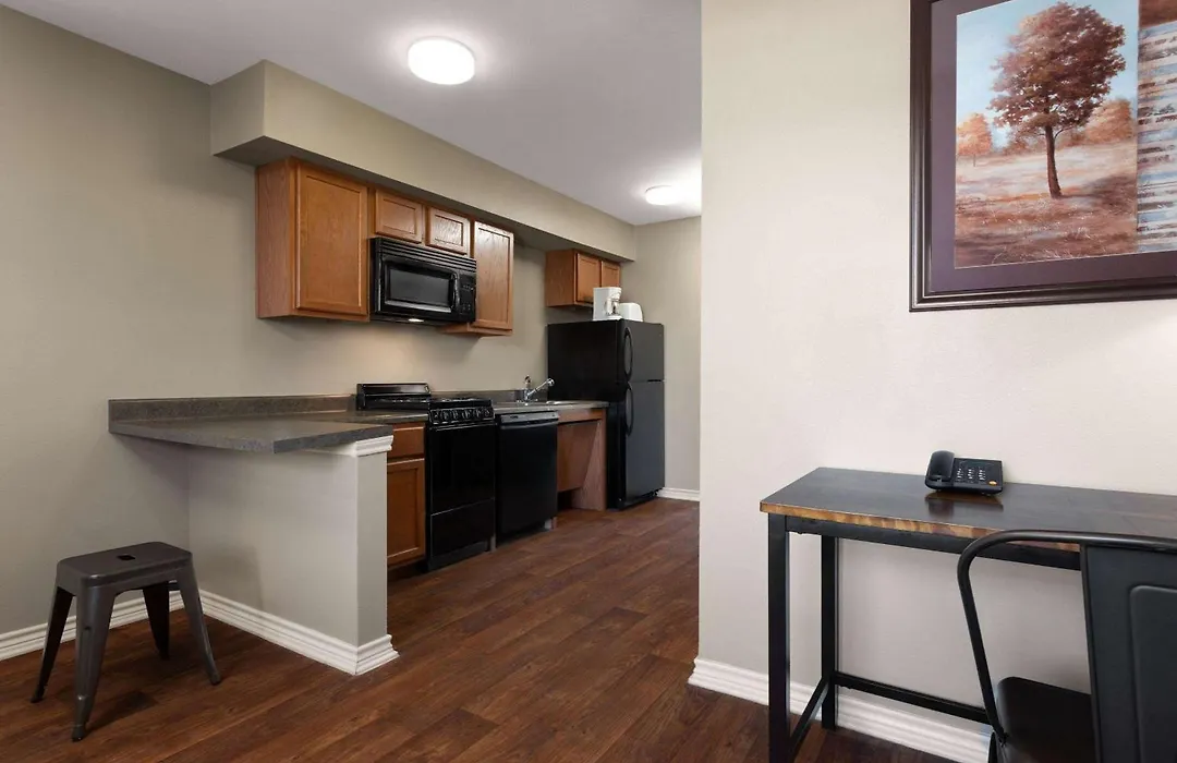 Eagle'S Den Three Rivers Texas A Travelodge By Wyndham-1