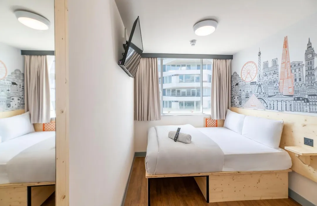 Easyhotel Croydon-1