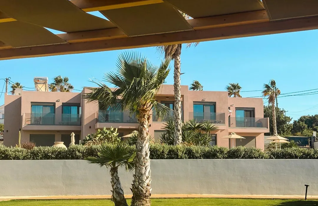 La Reve Luxury Apartments With Private Jacuzzi-1