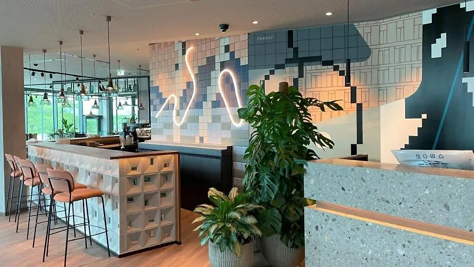Motel One Wien-Donau City-1
