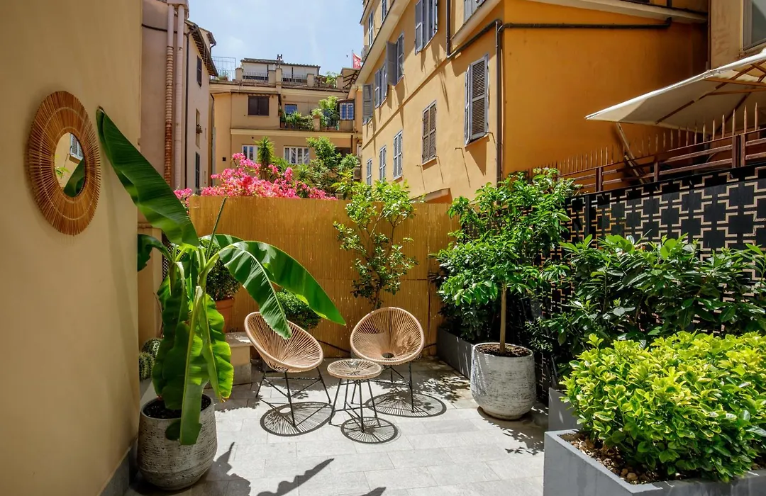 Condotti Palace-1
