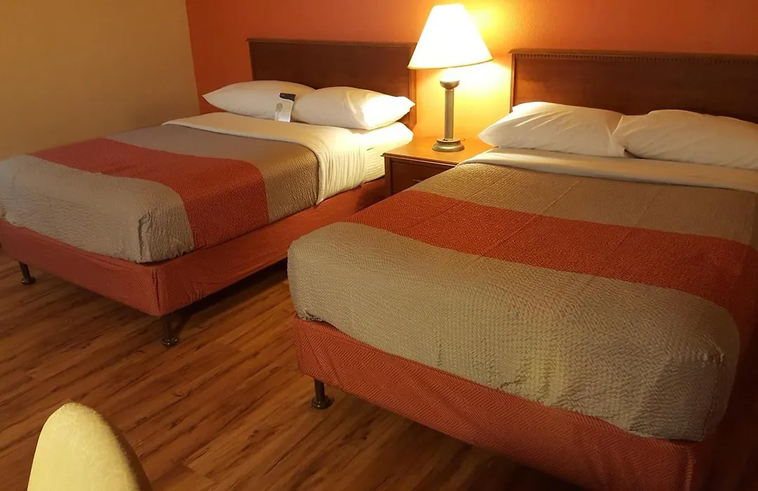 Motel 6-Maryland Heights, Mo-1