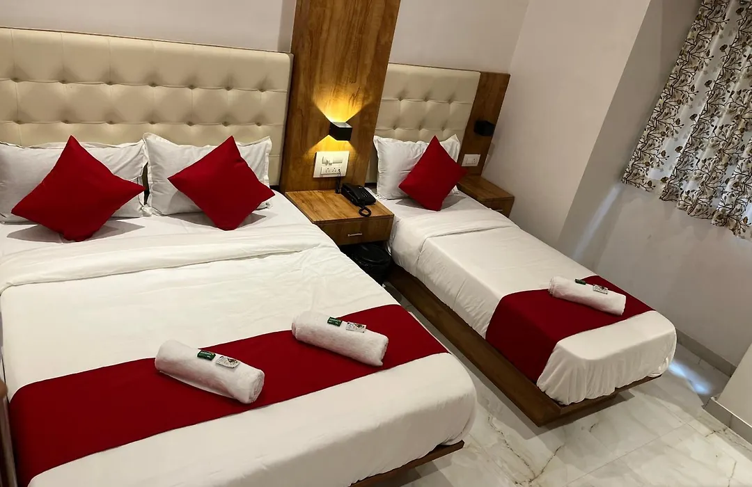 Hotel Heraa International Grant Road, Mumbai-1