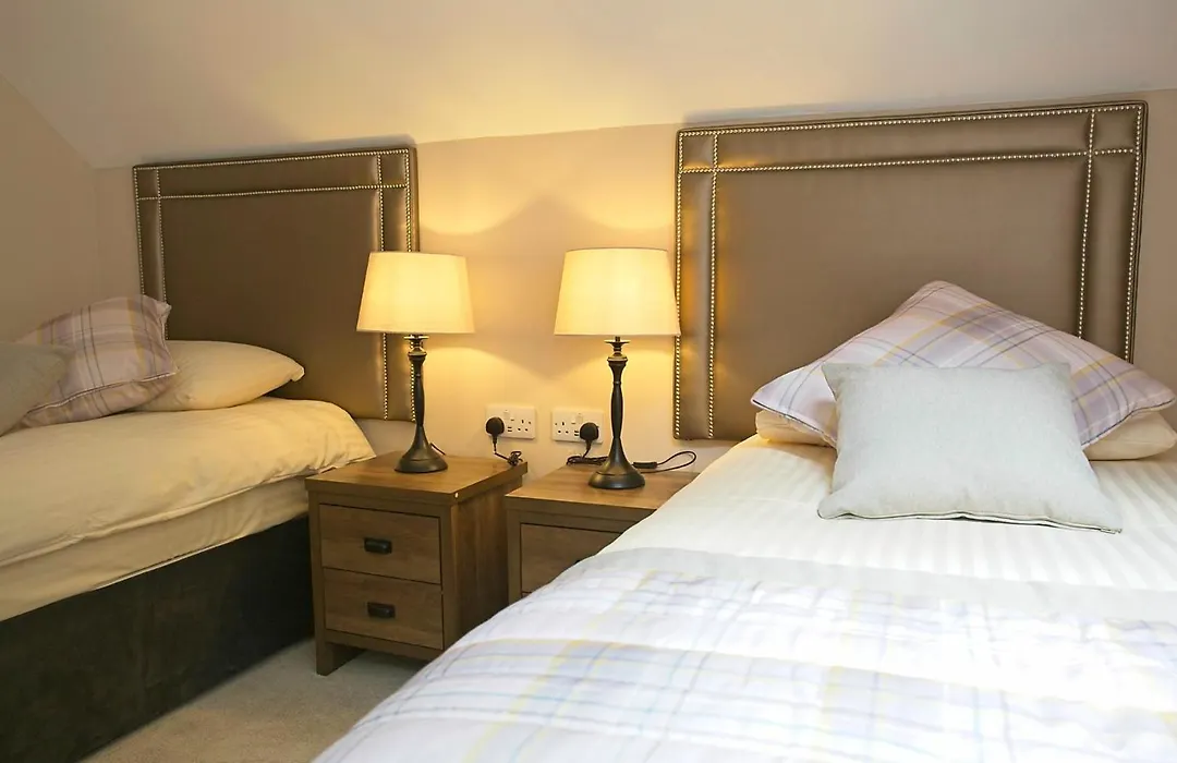 Lochiel Villa Guest House-1