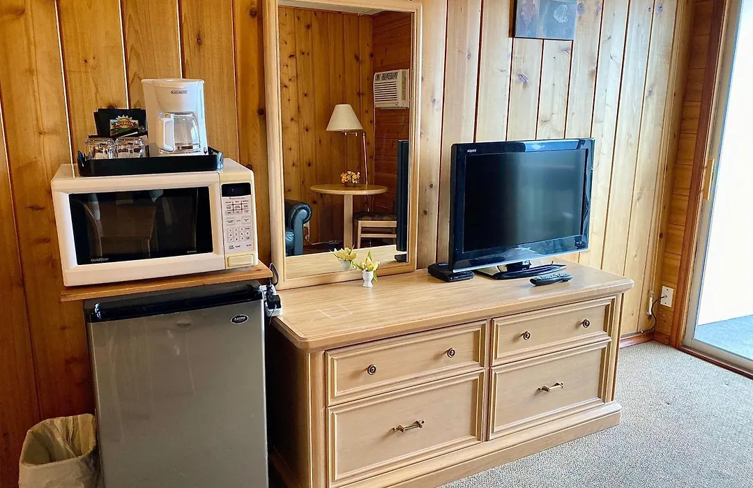 Rocky Mountain Springs Lodge-1