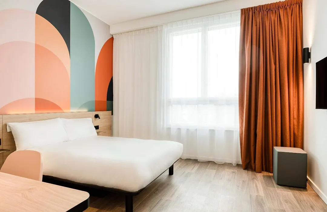 B&B Hotel Luxembourg Centre Cloche D'Or-1
