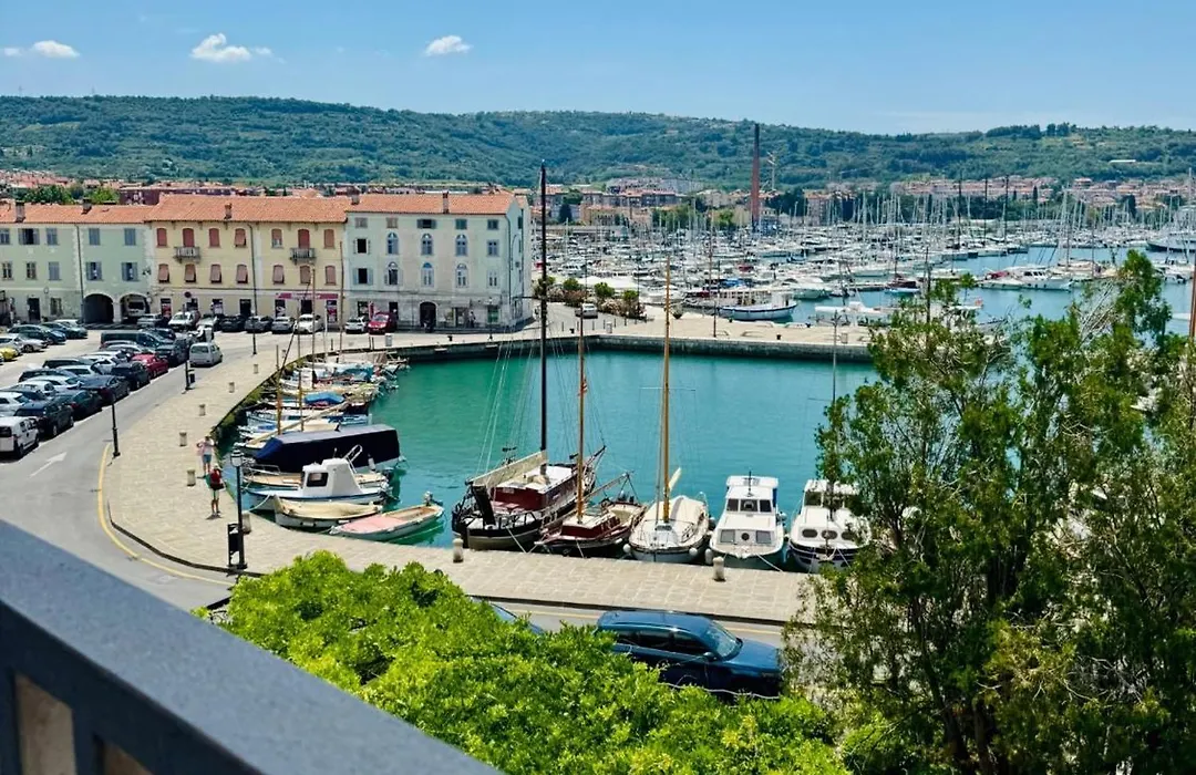 Hotel Marina-1