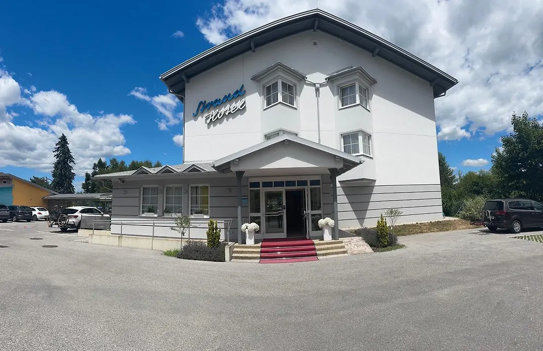 Strandhotel Faak-1
