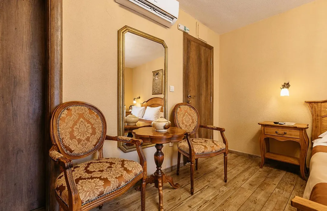 Hotel Monte Cristo-1