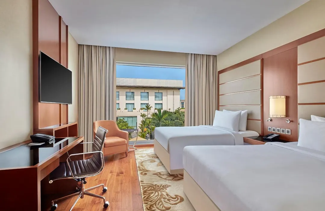 Courtyard By Marriott Kochi Airport-1