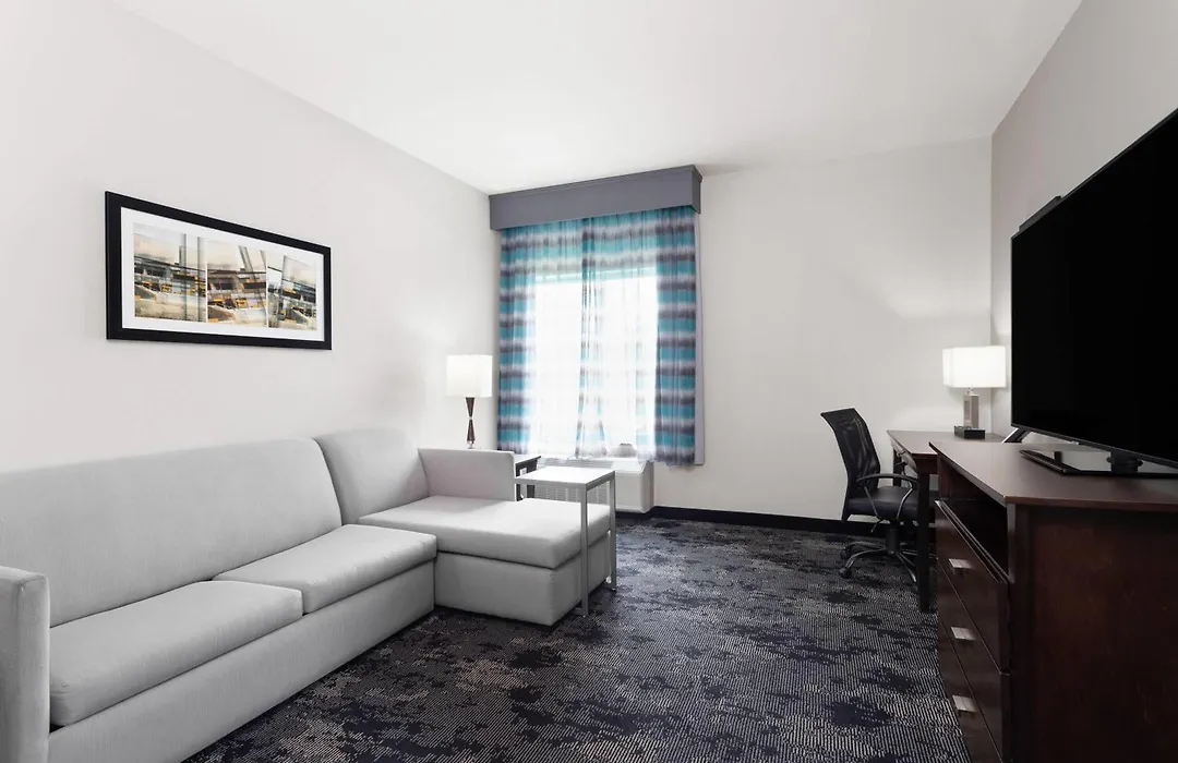 La Quinta By Wyndham Columbus - Edinburgh-1