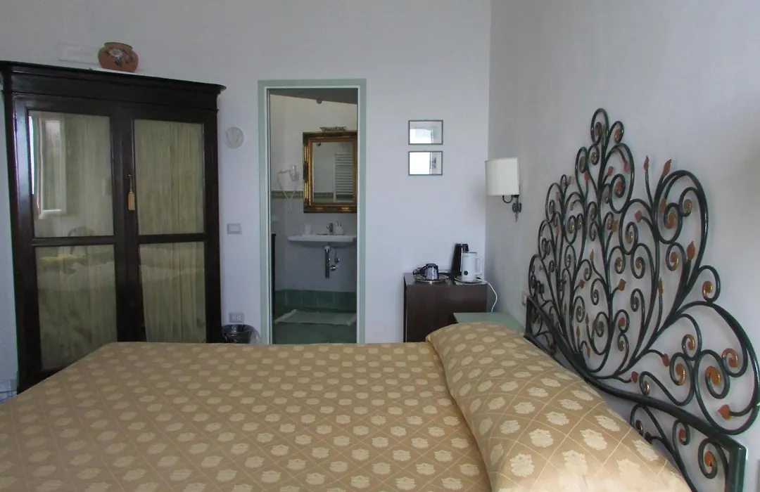 Domus Claudia-1