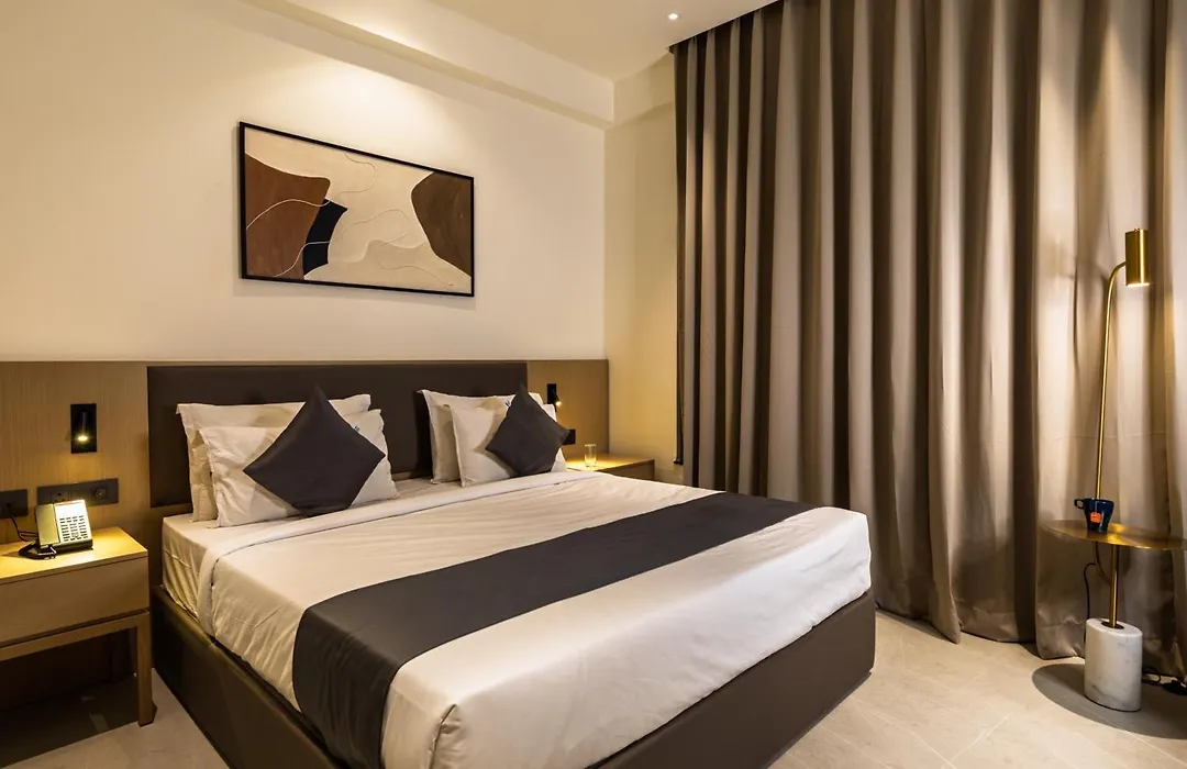 Hotel Starlight By Avana, 400M From Us Consulate Hyderabad-1