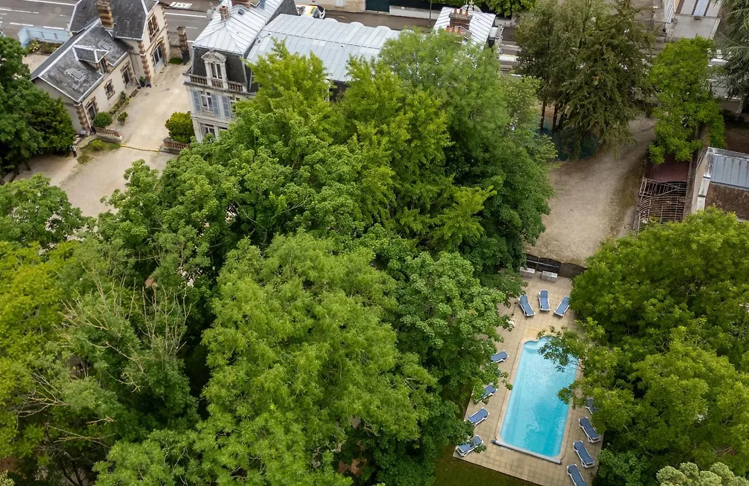 Logis Hotel Les Marechaux-1