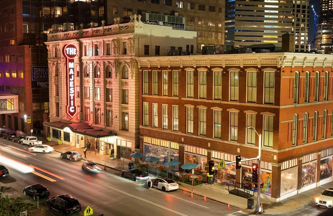 Holiday Inn Express Dallas Market Center By Ihg-1