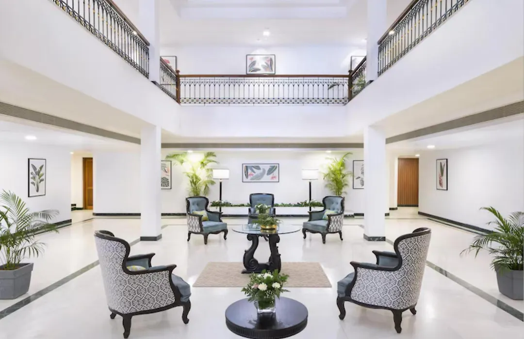 The Avenue Center Hotel-1