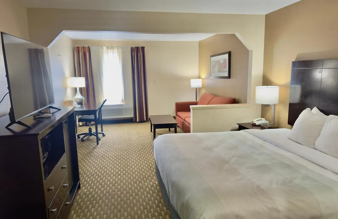 Quality Inn & Suites Pine Bluff-1