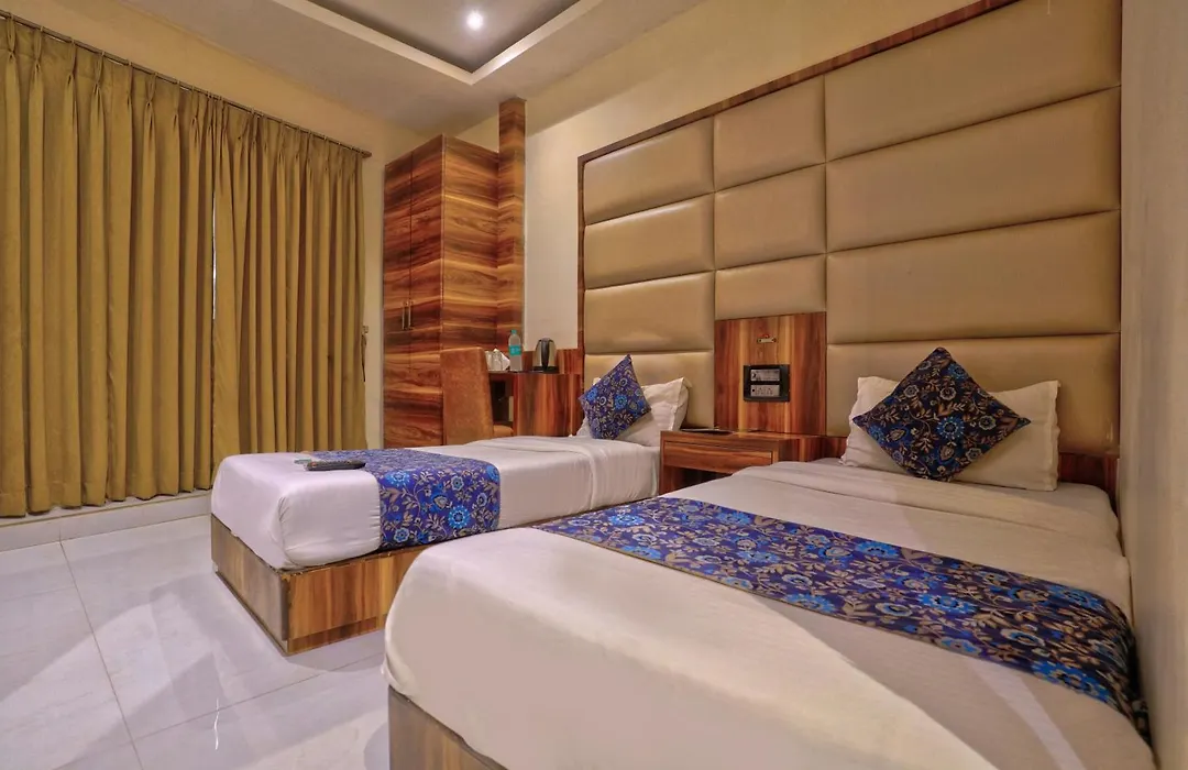 Meriton Buisness Hotel Mumbai International Airport T-2-1