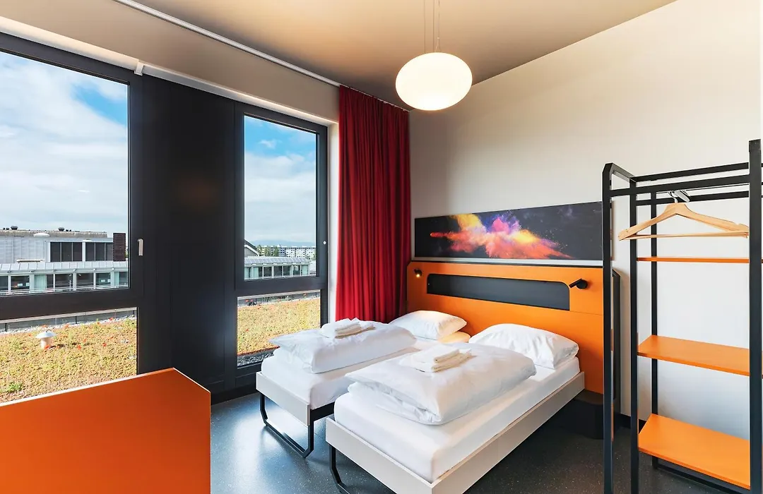 Meininger Hotel Geneve Centre Charmilles-1