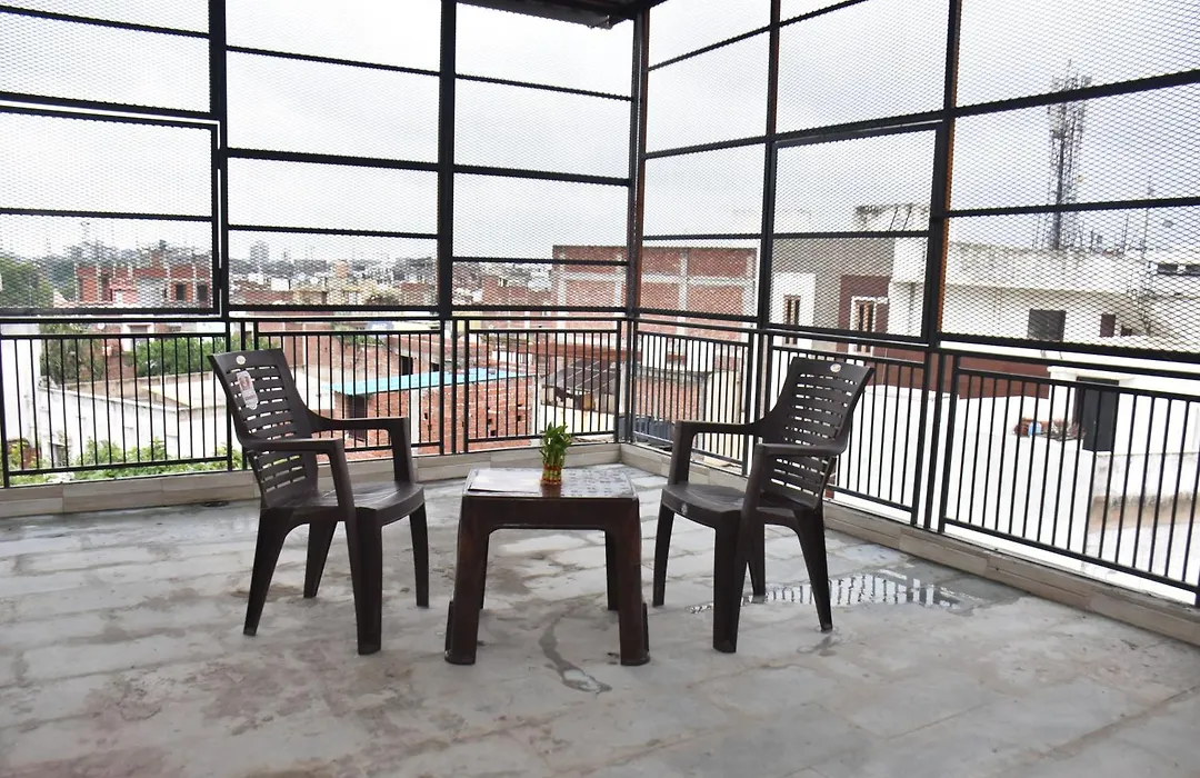 Mm Grand, 1 Km To Kashi Vishwanath Temple And Main Ghat-1
