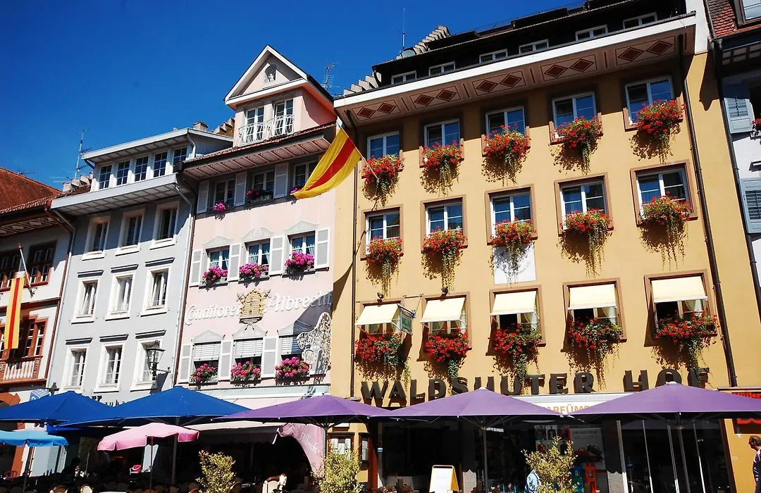 Hotel&Restaurant Waldshuter Hof-1