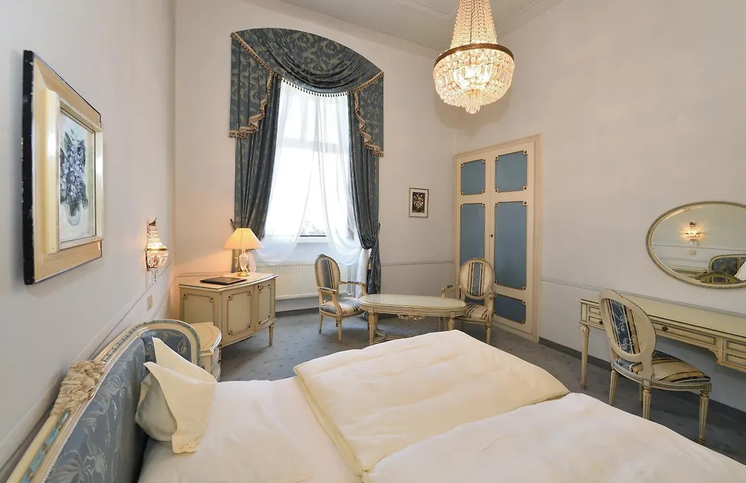 Hotel Schloss Duernstein-1