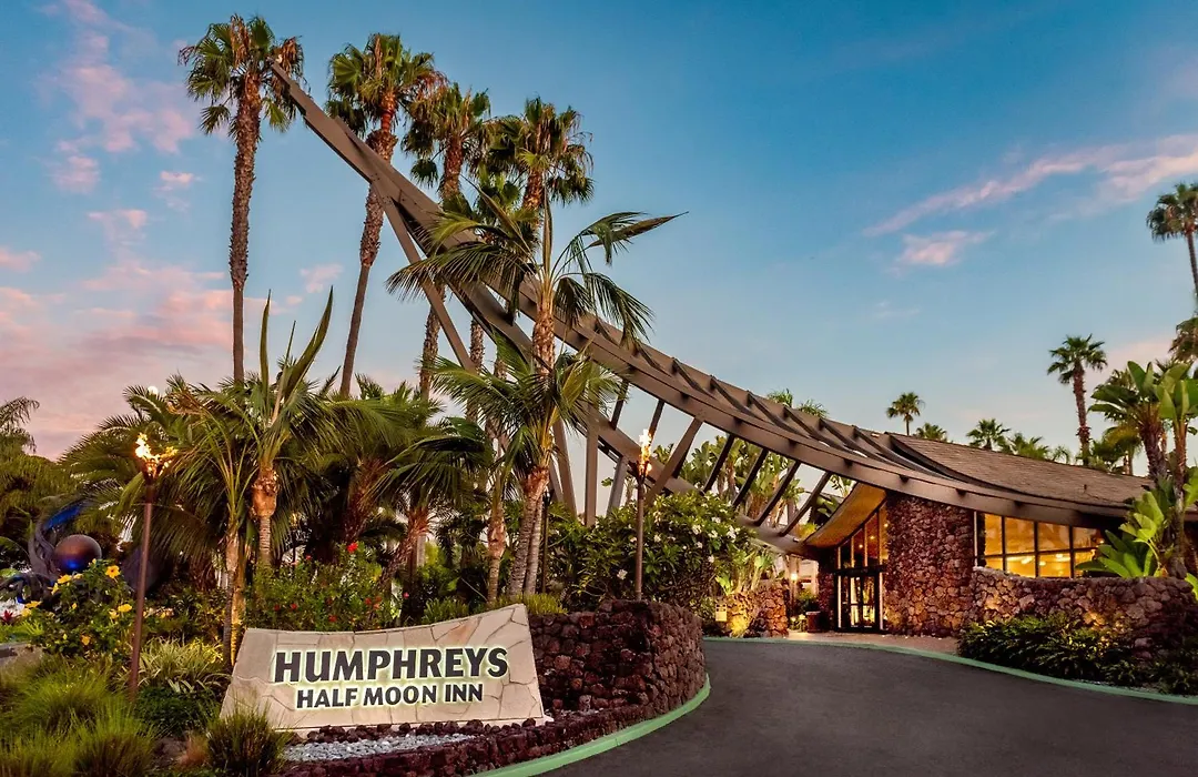 Humphreys Half Moon Inn-1