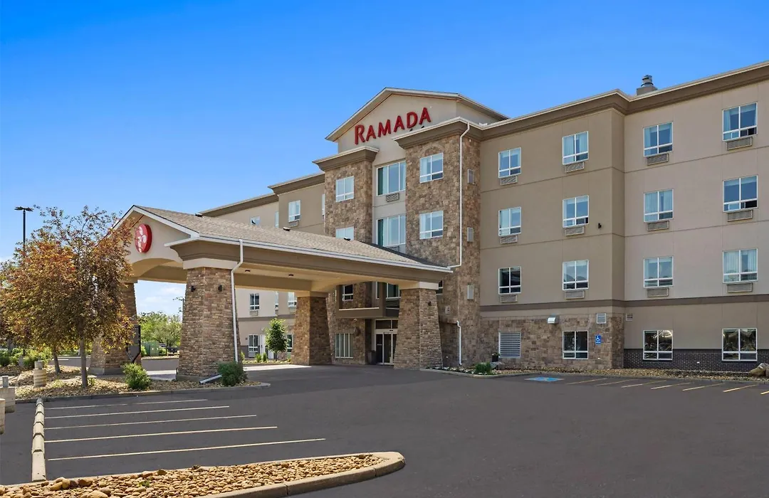 Ramada By Wyndham Drumheller Hotel & Suites-1