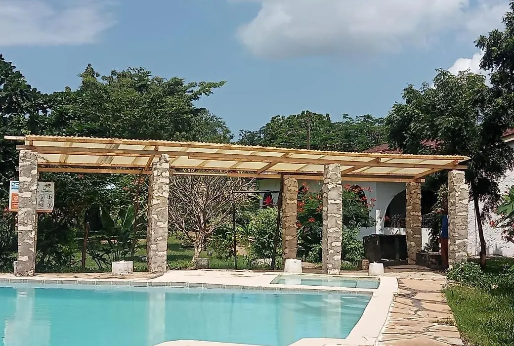 Fred Hunter Villa-1