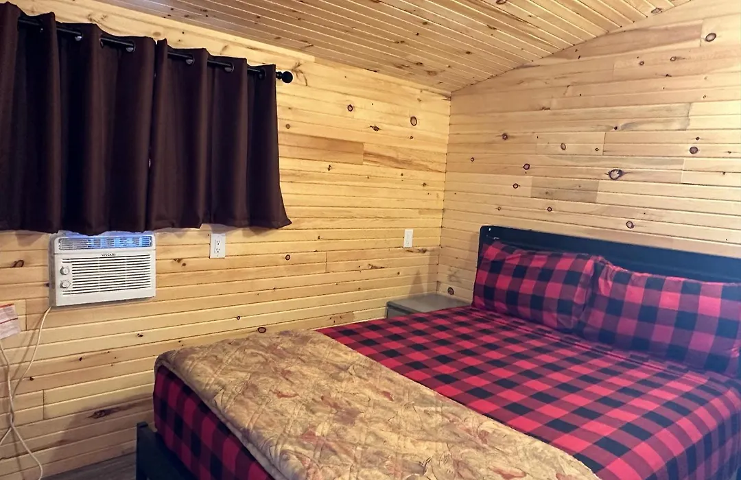 Glen Garry Motel And Cottages-1