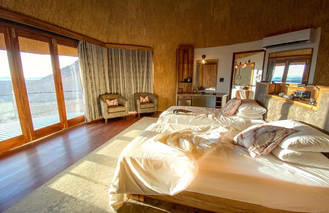 Desert Hills Lodge-1